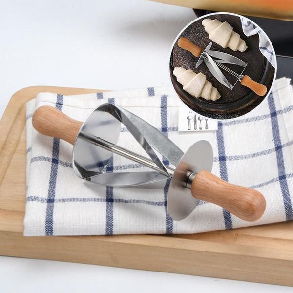 baking & pastry tools 1pc stainless steel rolling cutter for making croissant bread wheel dough knife wooden handle kitchen accessories
baking & pastry tools 1pc stainless steel rolling cutter for making croissant bread wheel dough knife wooden handle kitchen accessories