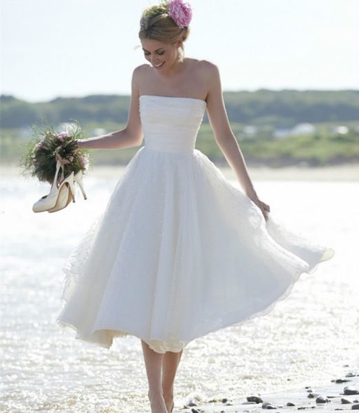 2021 new vestido de noiva dot lace strapless a line buttons back tea length beach wedding gown 5g20, White
2021 new vestido de noiva dot lace strapless a line buttons back tea length beach wedding gown 5g20, White