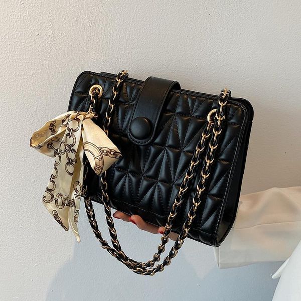 evening bags 2021 fashion high-quality leather silk scarf chain designer purses and handbags one-shoulder messenger bag sac de luxe femme
evening bags 2021 fashion high-quality leather silk scarf chain designer purses and handbags one-shoulder messenger bag sac de luxe femme
