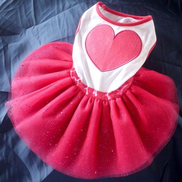 dog apparel heart dress universal princess pet clothes comfortable wedding skirt supplies
dog apparel heart dress universal princess pet clothes comfortable wedding skirt supplies