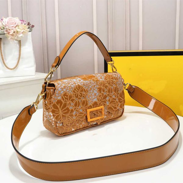 early spring lacquer embroidered messenger bag designer lady pure lace flower elegant urban handbag
early spring lacquer embroidered messenger bag designer lady pure lace flower elegant urban handbag
