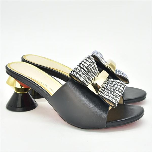 dress shoes 2021 fashion women nigerian decorated with rhinestone open toe pumps ladies and sandals high heels lday, Black
dress shoes 2021 fashion women nigerian decorated with rhinestone open toe pumps ladies and sandals high heels lday, Black
