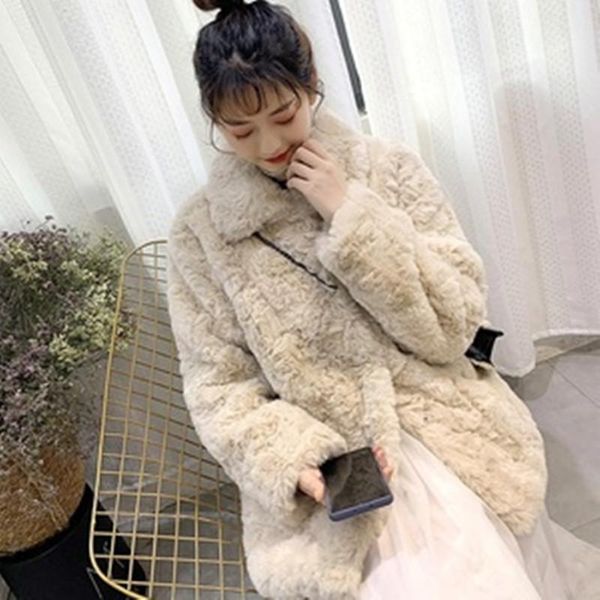 women's fur & faux turn-down collar sweet button lamb plush coat women 2021 winter loose thick furry imitation xf674, Black
women's fur & faux turn-down collar sweet button lamb plush coat women 2021 winter loose thick furry imitation xf674, Black