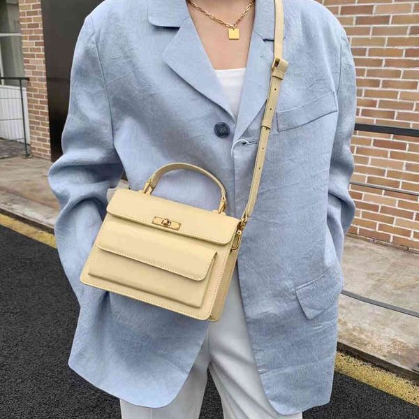 designer bagsleather handbag commuter small bag two-layer cowhide smooth square lock single shoulder messenger lady ins net red all-matchlux
designer bagsleather handbag commuter small bag two-layer cowhide smooth square lock single shoulder messenger lady ins net red all-matchlux
