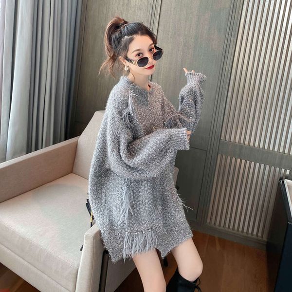 2021 new autumn and winter korean mid length loose street blasting design women's minority lantern sleeve sweater t-shirt, White;black
2021 new autumn and winter korean mid length loose street blasting design women's minority lantern sleeve sweater t-shirt, White;black