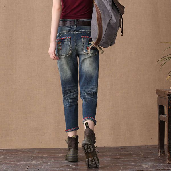 embroidered female pants high waist thin radish embroidered nine point small spring and autumn style, Blue
embroidered female pants high waist thin radish embroidered nine point small spring and autumn style, Blue