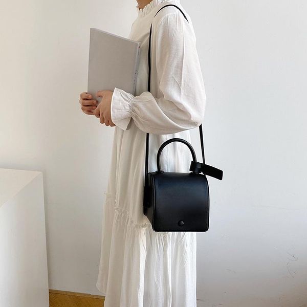 shoulder bags 2021 soft pu leather handbag casual simple design women's crossbody bag small fashion women purse black brown khaki
shoulder bags 2021 soft pu leather handbag casual simple design women's crossbody bag small fashion women purse black brown khaki