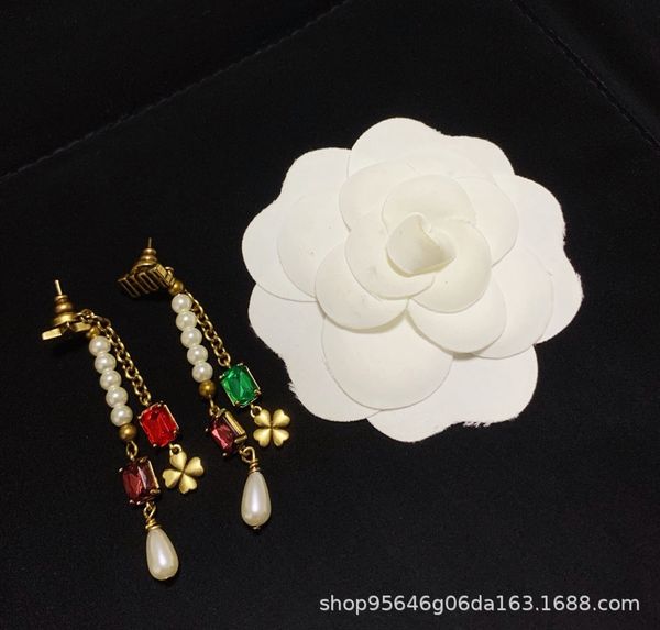 d family 21 new tassel earrings earrings pearl crystal letter net red, Golden
d family 21 new tassel earrings earrings pearl crystal letter net red, Golden