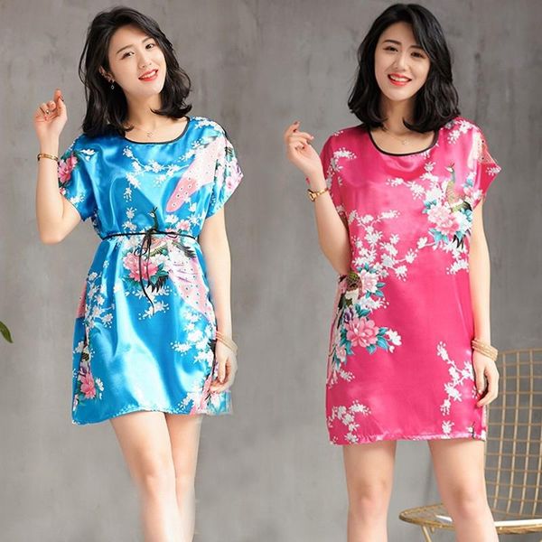 women's sleepwear summer satin silk peacock nightdress round neck thin belt hooded home service plus fat female nightgown, Black;red
women's sleepwear summer satin silk peacock nightdress round neck thin belt hooded home service plus fat female nightgown, Black;red