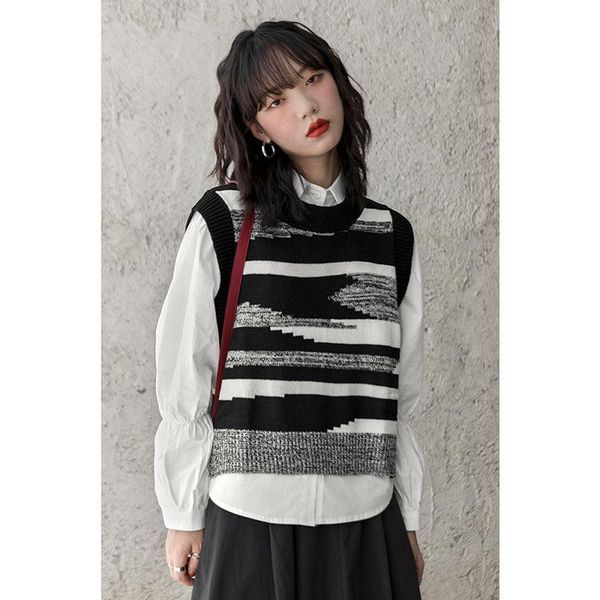 women's vests sweater vest retro striped knitting design full sense of pullover fashion streetwear round neck sleeveless, Black;white
women's vests sweater vest retro striped knitting design full sense of pullover fashion streetwear round neck sleeveless, Black;white