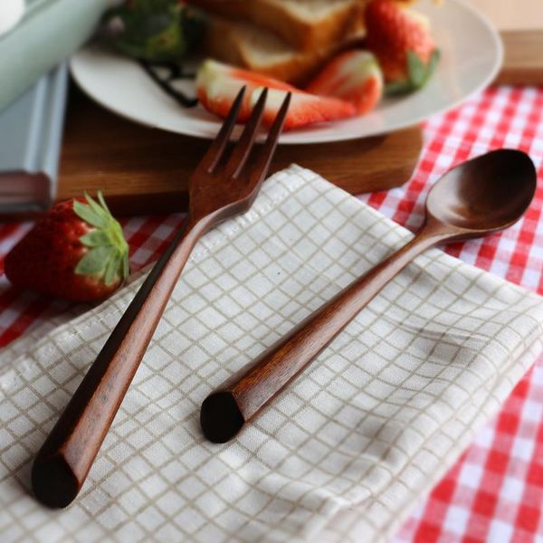 fork spoon wooden tableware cutlery bamboo straw dinnerware set with travel cloth bag chopsticks wholesale
fork spoon wooden tableware cutlery bamboo straw dinnerware set with travel cloth bag chopsticks wholesale