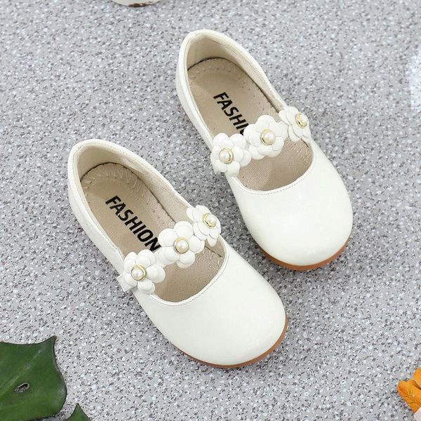 flat shoes big children white princess leather for little girls slip on flower pearls beading wedding party single 2021, Black;grey
flat shoes big children white princess leather for little girls slip on flower pearls beading wedding party single 2021, Black;grey