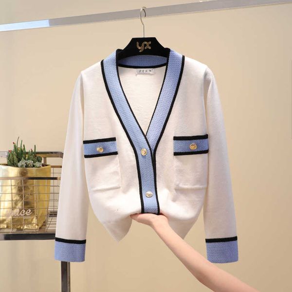 luxury designer brand knitted sweater for women v neck contrast color buttons knitted cardigan sweater, White;black
luxury designer brand knitted sweater for women v neck contrast color buttons knitted cardigan sweater, White;black