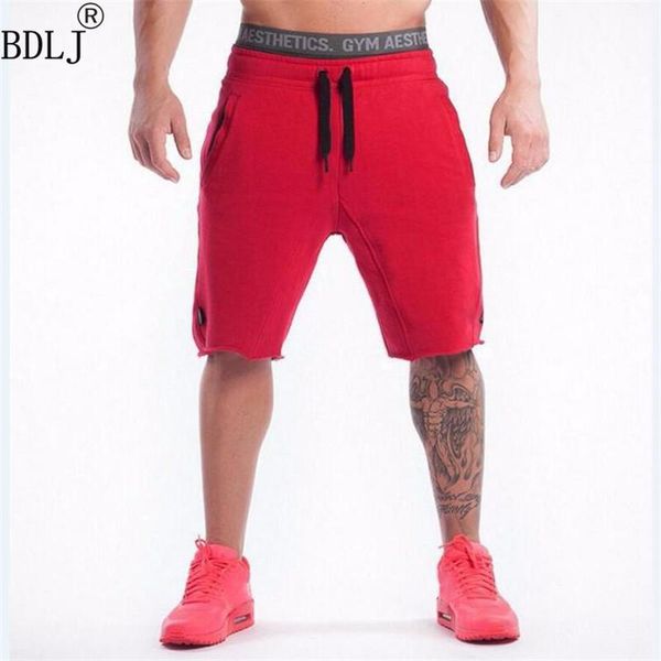 new fashion men sporting beaching shorts trousers cotton bodybuilding sweatpants fitness short jogger casual gyms men shorts, White;black
new fashion men sporting beaching shorts trousers cotton bodybuilding sweatpants fitness short jogger casual gyms men shorts, White;black