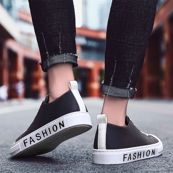 mens skateboarding shoes comfortable outdoor sports lace-up luminous shoes fashion sneakers comfortable youth trend classic
mens skateboarding shoes comfortable outdoor sports lace-up luminous shoes fashion sneakers comfortable youth trend classic