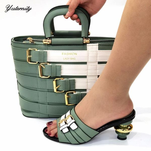dress shoes 2021 african elegant green color and bags set for parties italian fashion rhinestone high heels bag in woman, Black
dress shoes 2021 african elegant green color and bags set for parties italian fashion rhinestone high heels bag in woman, Black