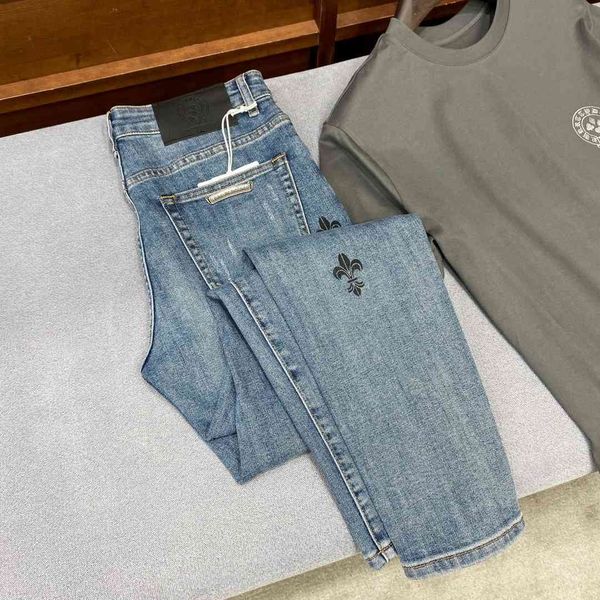 brand crosin ch kro 21ss new chomehearts casual jeans in spring and summer men's punk style small straight, Blue
brand crosin ch kro 21ss new chomehearts casual jeans in spring and summer men's punk style small straight, Blue
