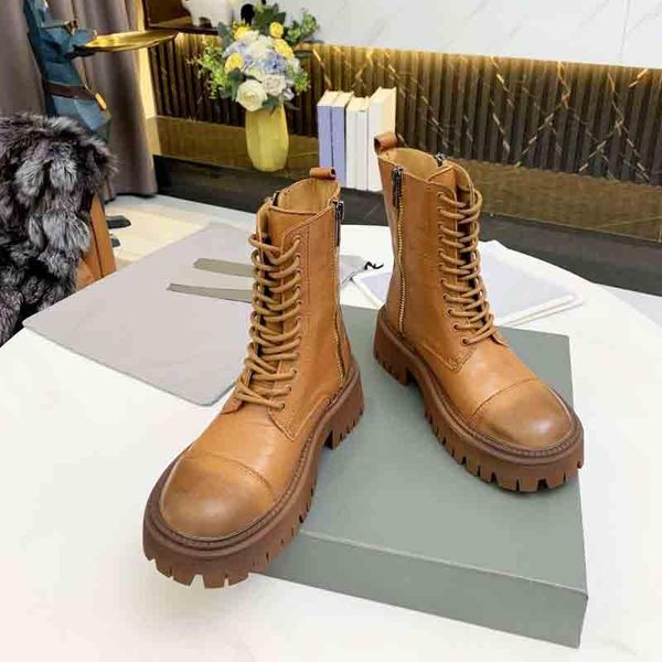 boots 2021 winter design women shoes thick sole lace-up inside cow suede leather classic style, Black
boots 2021 winter design women shoes thick sole lace-up inside cow suede leather classic style, Black