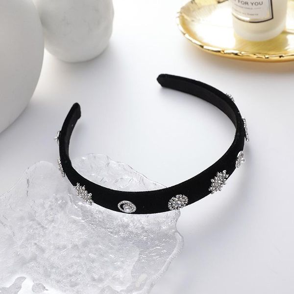 hair accessories retro bling rhinestones snowflake hoop temperament black velvet bowknot wide brimmed band for women
hair accessories retro bling rhinestones snowflake hoop temperament black velvet bowknot wide brimmed band for women