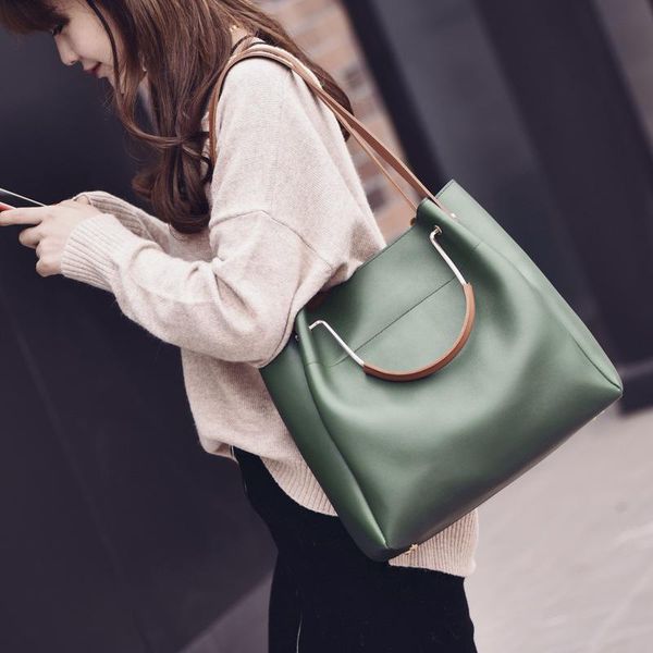 cross body bags for women fashion simple pu leather iron handle handbag temperament all-match trendy one shoulder bag ladies big
cross body bags for women fashion simple pu leather iron handle handbag temperament all-match trendy one shoulder bag ladies big