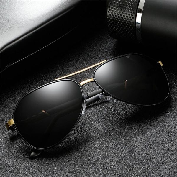sunglasses men classic polarized driving metals designer sunglasses large box uv400 775, White;black
sunglasses men classic polarized driving metals designer sunglasses large box uv400 775, White;black