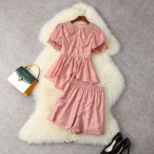 women's tracksuits shorts 2pcs set women summer 2021 turn down collar embroidered irregular + elastic waist wide leg suits, Gray
women's tracksuits shorts 2pcs set women summer 2021 turn down collar embroidered irregular + elastic waist wide leg suits, Gray