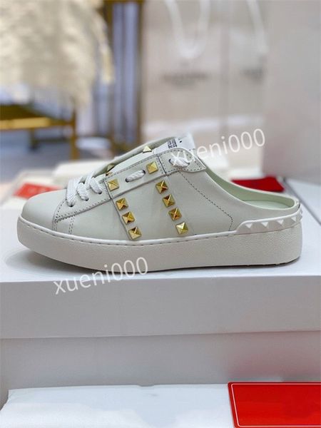 2021 european embroidery couple style casual shoes low-sports men's and women's snake print red sole sneakers, Red;white
2021 european embroidery couple style casual shoes low-sports men's and women's snake print red sole sneakers, Red;white