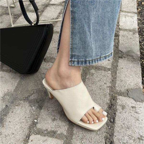 ladies sandals low heel square toe shoes 2021 designer sandals summer high heel slipper casual women vrouw slippers, Black
ladies sandals low heel square toe shoes 2021 designer sandals summer high heel slipper casual women vrouw slippers, Black