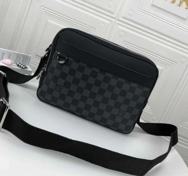 luxury n40087 2020 spring and summer men's postage bag shoulder handbags iconic brand handles shoulder bags totes cross designer body b
luxury n40087 2020 spring and summer men's postage bag shoulder handbags iconic brand handles shoulder bags totes cross designer body b