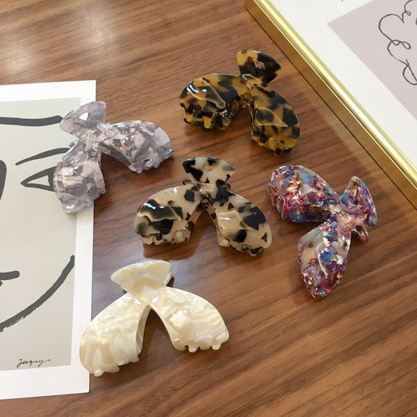 european girls retro leopard butterfly hair clamps geometric acetic acid alloy floral claw clips for women female shower ponytail scrunchies, Slivery;golden
european girls retro leopard butterfly hair clamps geometric acetic acid alloy floral claw clips for women female shower ponytail scrunchies, Slivery;golden