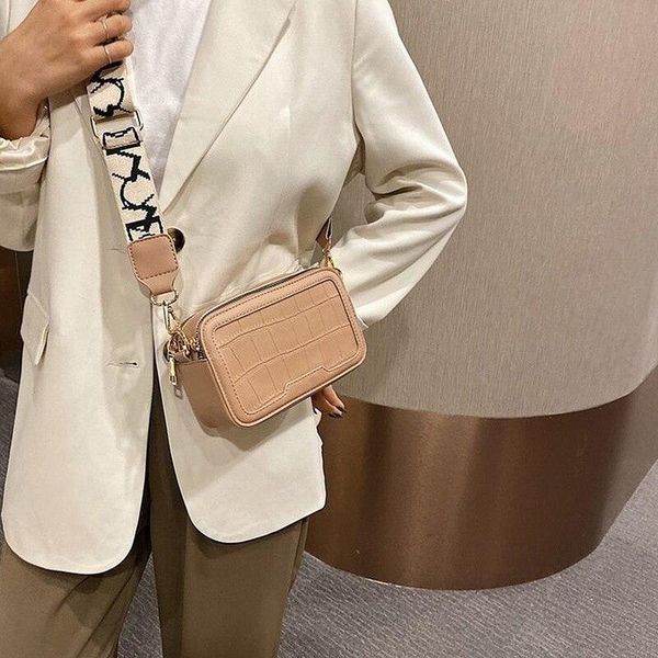 cross body letter print wide strap crossbody bag women crocodile pattern pu leather lady shoulder messenger mini flap square female
cross body letter print wide strap crossbody bag women crocodile pattern pu leather lady shoulder messenger mini flap square female