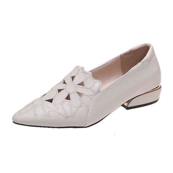 fashion single sho 2021 summer pointed fashion british style hollow out breathable thick heel large size small leather women's
fashion single sho 2021 summer pointed fashion british style hollow out breathable thick heel large size small leather women's