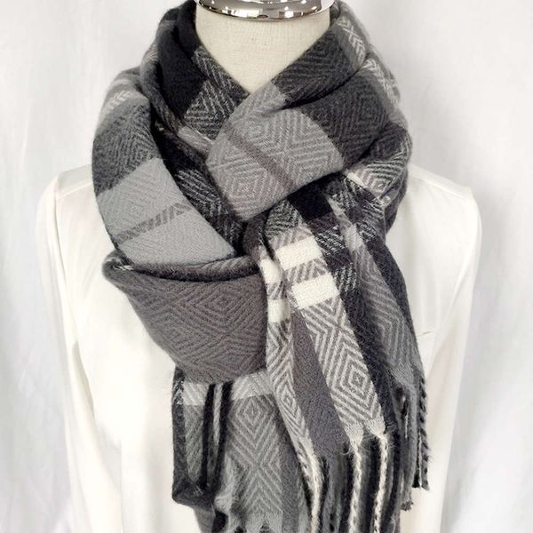grey black white plaid scarf women's winter korean tassel, warm and thickened imitation cashmere student bib herringbone pattern, Blue;gray
grey black white plaid scarf women's winter korean tassel, warm and thickened imitation cashmere student bib herringbone pattern, Blue;gray