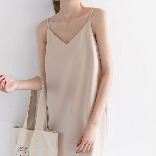casual dresses solid color loose leisure chiffon women dress 2021 spring summer fashion comfortable v-neck spaghetti strap long, Black;gray
casual dresses solid color loose leisure chiffon women dress 2021 spring summer fashion comfortable v-neck spaghetti strap long, Black;gray