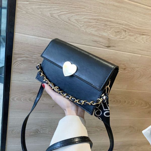 hbp texture new 2021 fashion with one shoulder messenger women's korean chain small square bag
hbp texture new 2021 fashion with one shoulder messenger women's korean chain small square bag