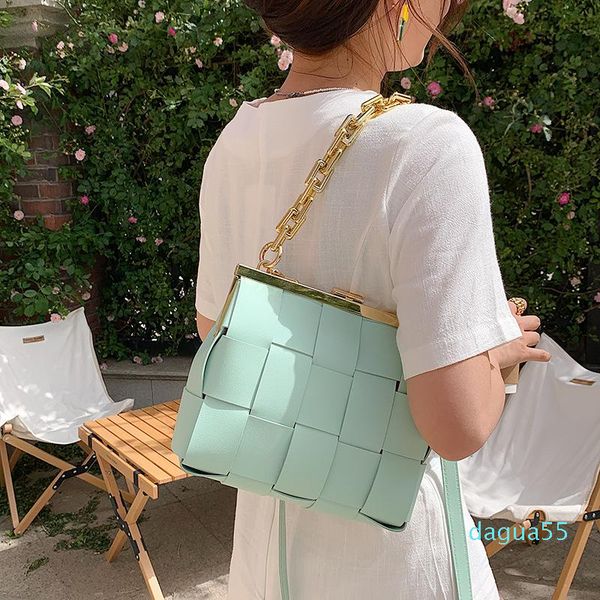 cross body designer weave shoulder bag for women leather thick chain woven square crossbody handbag female quality flap summer
cross body designer weave shoulder bag for women leather thick chain woven square crossbody handbag female quality flap summer