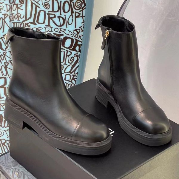 classic fashion designer boots thick-soled round toe martin short cowhide womens shoes thick heel platform zipper large size 40-41 luxury ri, Black
classic fashion designer boots thick-soled round toe martin short cowhide womens shoes thick heel platform zipper large size 40-41 luxury ri, Black