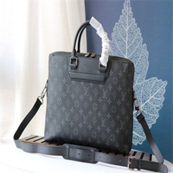 totes brand r cross luxury shoulder m44222 simple bag briefcase handles men's bags handbag men body handbags clutches bags evenin, Red;black
totes brand r cross luxury shoulder m44222 simple bag briefcase handles men's bags handbag men body handbags clutches bags evenin, Red;black