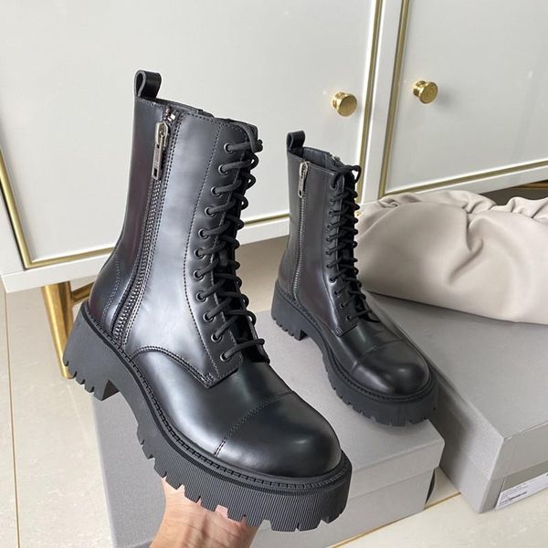 boots flowers mulan black genuine leather woman zipper spring autumn thick bottom hand-made
boots flowers mulan black genuine leather woman zipper spring autumn thick bottom hand-made