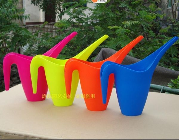 watering equipments 1l large household can plastic comfortable grip gardening tools smooth surface glitch-garden essential
watering equipments 1l large household can plastic comfortable grip gardening tools smooth surface glitch-garden essential