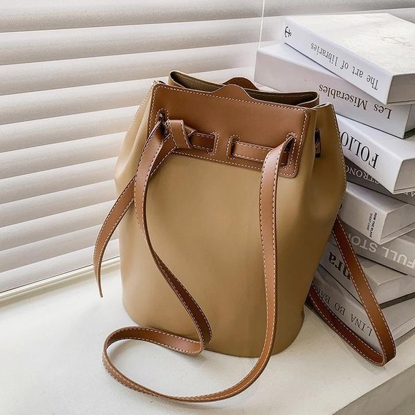 contrast color drawstring bucket 2021 new quality pu leather women's designer handbag high capacity shoulder messenger bag
contrast color drawstring bucket 2021 new quality pu leather women's designer handbag high capacity shoulder messenger bag