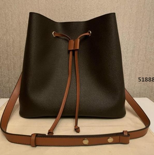 designers luxury shoulder bag women purse leather handbags classic tote for lady presbyopic shopping drawstring messenger fashion nfjjb, Red;black
designers luxury shoulder bag women purse leather handbags classic tote for lady presbyopic shopping drawstring messenger fashion nfjjb, Red;black