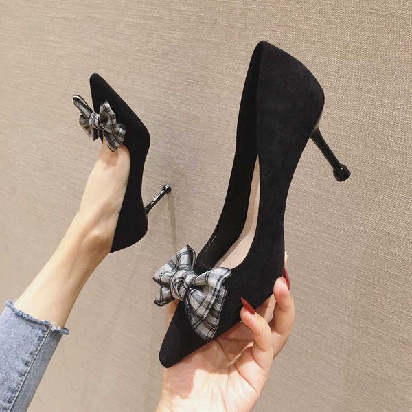 dress shoes high heels micro thin fashion versatile bow shallow mouth single shoes large, Black
dress shoes high heels micro thin fashion versatile bow shallow mouth single shoes large, Black