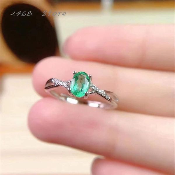 cluster rings women's 925 silver finely inlaid natural emerald ring, simple and generous design, a gift for girlfriend, Golden;silver
cluster rings women's 925 silver finely inlaid natural emerald ring, simple and generous design, a gift for girlfriend, Golden;silver