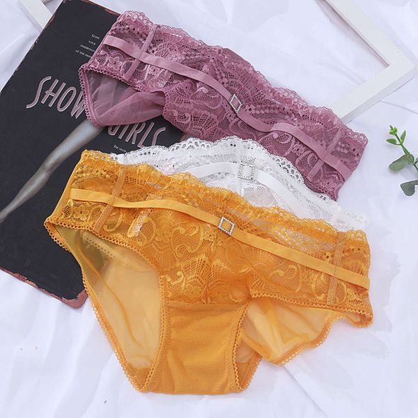 new style lace underwear transparent temptation metal decoration small hollow out fun women's briefs, Black;white
new style lace underwear transparent temptation metal decoration small hollow out fun women's briefs, Black;white