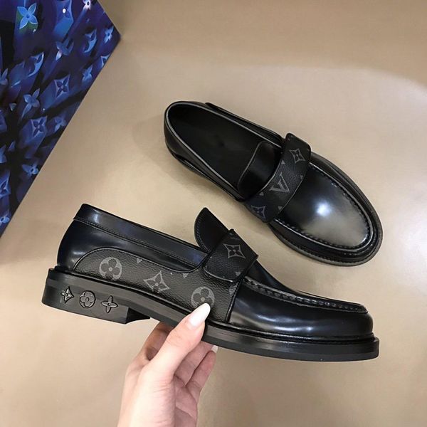 2021 personality and fashion famous luxury designer men business slip-on shoes with genuine leather casual designer shoes, Black
2021 personality and fashion famous luxury designer men business slip-on shoes with genuine leather casual designer shoes, Black