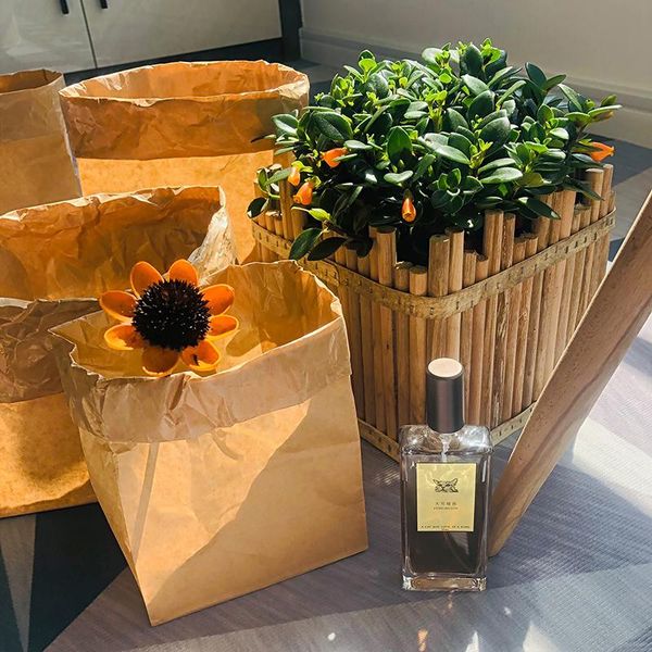 storage bags square bottom kraft paper bag anti-lacquer anti-oil packaging toast bread takeaway packing
storage bags square bottom kraft paper bag anti-lacquer anti-oil packaging toast bread takeaway packing