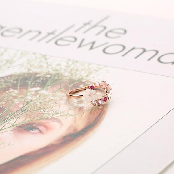 wedding rings korea's exquisite rose gold crystal flower ring fashion temperament sweet versatile love opening female jewelry, Slivery;golden
wedding rings korea's exquisite rose gold crystal flower ring fashion temperament sweet versatile love opening female jewelry, Slivery;golden