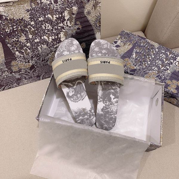 luxurys designers sandals slipper slides floral brocade gear bottoms flip flops fashion women shoes striped beach causal slippers, Black
luxurys designers sandals slipper slides floral brocade gear bottoms flip flops fashion women shoes striped beach causal slippers, Black