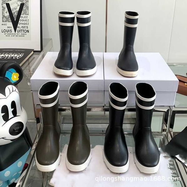 high end 2021 medieval rain boots, middle tube anti-skid shoes, flat bottom fashion leisure sleeve knight boots, Black
high end 2021 medieval rain boots, middle tube anti-skid shoes, flat bottom fashion leisure sleeve knight boots, Black